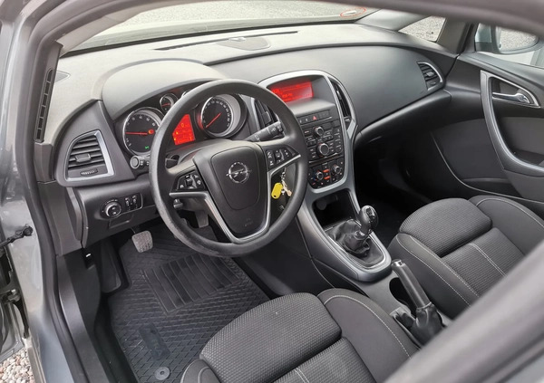 Opel Astra cena 33897 przebieg: 116000, rok produkcji 2013 z Krajenka małe 529